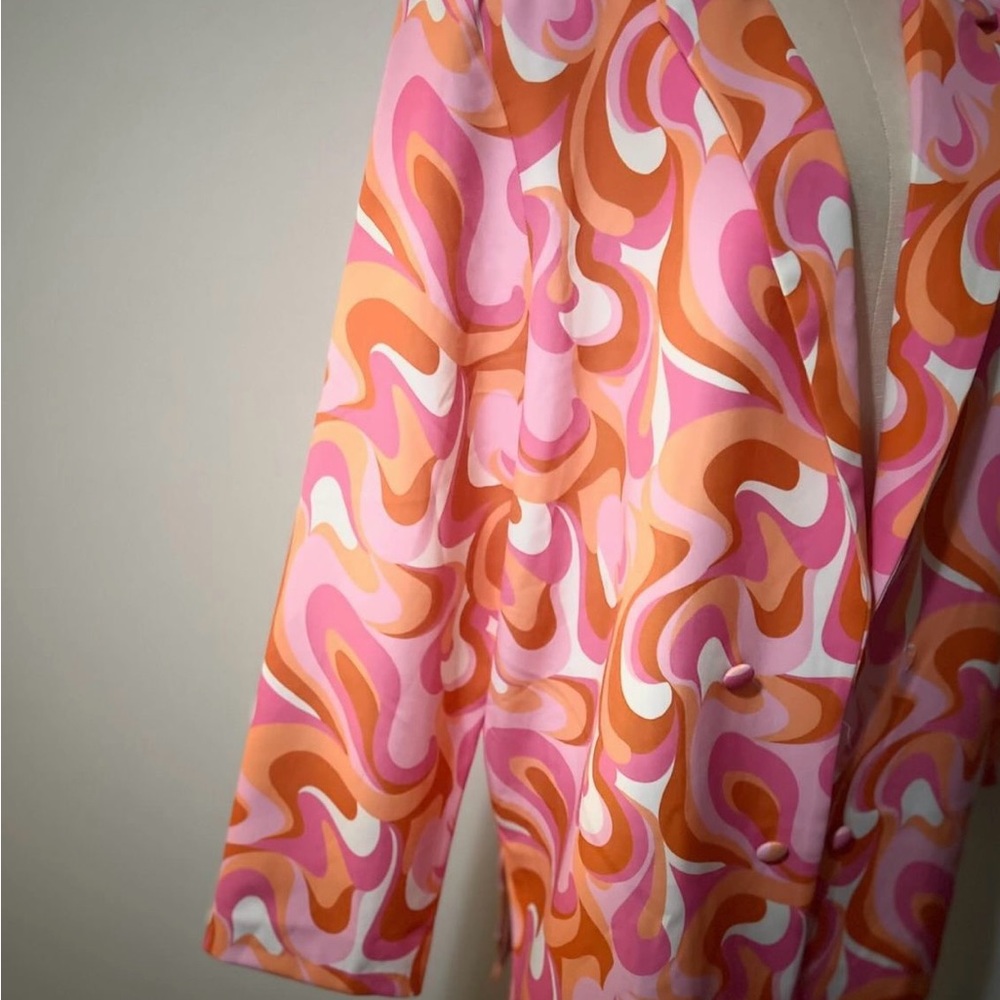 Retro Design Blazer! - Picture 3 of 6